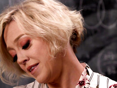 Grote kont, Grote mammen, Zwart, Blond, Bruinharig, Lesbisch, Likken, Kut duiken