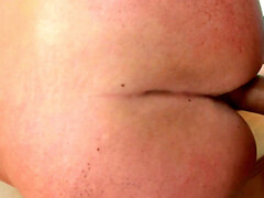 Blonde, Sucer une bite, Branlette thaïlandaise, Hard, Mère que j'aimerais baiser, Maman, Se déshabiller, Avaler