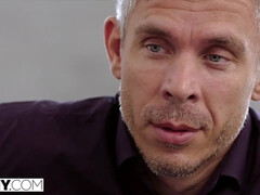 Beso negro, Tetas grandes, Pareja, Garganta profunda, Corridas faciales, Lencería, Coño, Pelirrojo