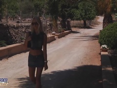 Anal, Culo, Rubia, Tetas naturales, Al aire libre, Perforación, Piscina, Tatuaje