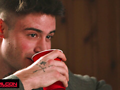 Sucer une bite, Queue, Masturbation, Tatouage