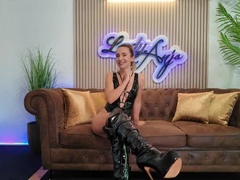 Kont, Laarzen, Bruinharig, Dominatie, Vernedering, Meesteres, Orgasme, Mager