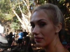 Sucer une bite, Doigter, Petite amie, Orgasme, De plein air, Pov, Public, Nénés