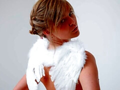 Gros cul, Doigter, Masturbation, Seins naturels, Cheveux courts, Solo, Dénudage, Nénés