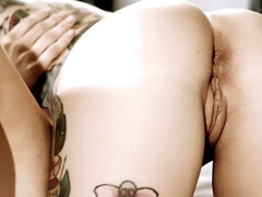 Американки, Жопа, Красотки, Брюнетки, Парочка, Игры, Лесбиянка, В офисе