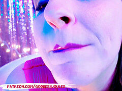 Weibliche domination, Küssen