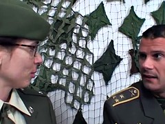 Брюнетки, Семяизвержение, Фетиш, Группа