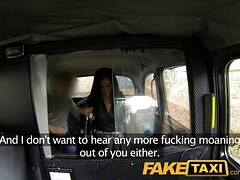 Leie, Blasen, Betrug, Geile alte tussi, Hd, Reif, Öffentlich, Rasiert