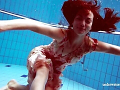 Nana, Hd, Italienne, Piscine, Chatte, Solo, Serré, Nénés