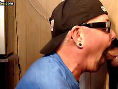 Enthousiasteling, Pijpbeurt, Homo, Handbeurt, Rijpe lesbienne, Gezichtspunt, Tatoeage