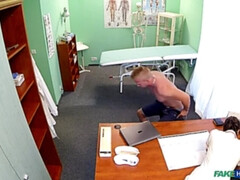 Amateur, Médico, Estilo perrito, Corridas faciales, Penetracion con dedos, Pajear, Coño, Voyeur