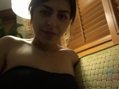 Leie, Blasen, Braunhaarige, Aufs gesicht abspritzen, Pov, Muschi, Dürr, Abendanzug