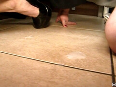 Tir de sperme, Hard, Mère que j'aimerais baiser, Belle mère