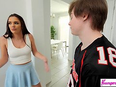 Grosser arsch, Grosser schwanz, Braunhaarige, Sperma im mund, Hd, Monster, Pov, Stiefmutter