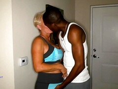 Amateur, Grosse bite, Gros seins, Plantureuse, Éjaculer dans la bouche, Interracial, Mère que j'aimerais baiser, Nénés