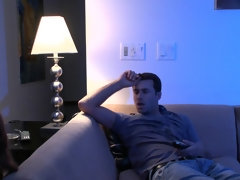 Tussi, Grosser schwanz, Grosse titten, Blondine, Blasen, Braunhaarige, Spermaladung, Hardcore