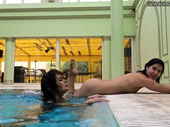 Spanish teen Diana Rius and Russian teen Lizzy Vogue