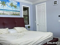 Schlafzimmer, Blasen, Sperma im mund, Schwanz, Hundestellung, Frau frau mann, Höschen, Spielzeuge