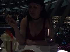 Ванна, Пальцем, Косички, Киски, Короткая стрижка, Юбки, Курящие, Сиськи