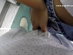 Bus, En gros plan de très près, Habillées, Exhib, Branlette thaïlandaise, Public, Allumeuse, Train