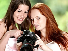 Поцелуи, Лесбиянка, Лизание, Мастурбация, Натуральные сиськи, Киски, Стриптизерша, Молоденькие