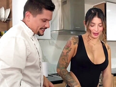 Anal, Sucer une bite, Brunette brune, Tir de sperme, Queue, Épouse