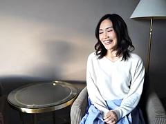 The reality of a production company specializing in MILFs - Women in AV interviews 2-2 - First shot Creampie