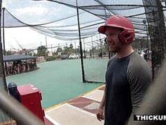 Grosser arsch, Spermaladung, Hundestellung, Gesichtssitzen, Aufs gesicht abspritzen, Riesig, Pov, Öffentlich