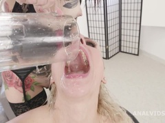 Giada Sgh - and Pee Drinks everything with Balls Deep Buttrose and GIO1593 - 09.10.2020