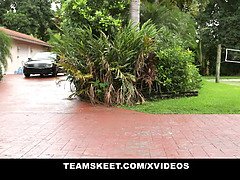 Arsch, Schönheit, Blondine, Vollbusig, Flotter vierer, Hd, Muschi, Dürr