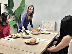 Sadomasochismus, Braunhaarige, Geschnappt, Hardcore, Milf, Polizei, Pov, Titten