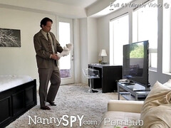 Няня, Минет, Семяизвержение, Глубокая глотка, Секс без цензуры, Крошечные, Лизание жопы, Сиськи