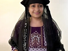 Village Muslim Hijab Girl Fucked Hard in Oyo Hotel - Viral MMS XXX Video with FantacyCouple