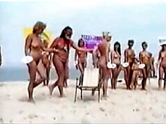 Amateur, Belle grosse femme bgf, Blonde, Brunette brune, Allemand, Mère que j'aimerais baiser, Rétro ancien