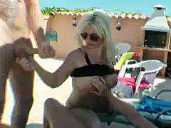 Gehörnter ehemann, Aufs gesicht abspritzen, Deutsch, Milf, Mutti, Im freien, Öffentlich, Flotter dreier