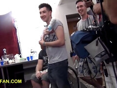 Amateur, Mamada, Morena, Tetona, Estilo perrito, Peludo, Madres para coger, Coño