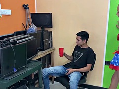 Leie, Grosser schwanz, Schwarz, Gehörnter ehemann, Oma, Hardcore, Reif, Ehefrau