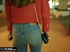 Braunhaarige, Vollbusig, Klassisch, Doppelpenetration, Aufs gesicht abspritzen, Handjob, Hd, Interrassisch