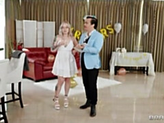 Gros seins, Blonde, Brunette brune, Tir de sperme, Faciale, Mère que j'aimerais baiser, Plan cul à trois, Épouse