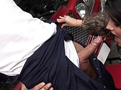 Большая жопа, Большой член, Большие сиськи, Кончили внутрь, Хд, Каблуки, Колготки, Бритые