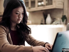 Жопа, Большие сиськи, Минет, Брюнетки, Сидя на лице, Мастурбация, Милф, Втроем