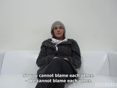 Blasen, Braunhaarige, Tschechisch, Kehlenfick, Brille, Hardcore