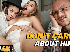 Блондинки, Застукали, Измена, Постарше, Рогоносцы, Секс без цензуры, Милф, Натуральные сиськи