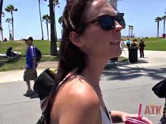 Enthousiasteling, Lieveling, Strand, Bruinharig, Vriendin, Masturbatie, Gezichtspunt, Douche