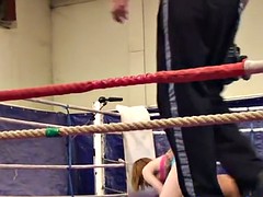 Nana, Européenne, Lesbienne, Nénés