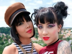 Mamada, Doble penetracion, Sexo duro, Lencería, Orgía, Afeitado, Adolescente, Tetas