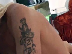 Tattooed sexbomb shows her lapdance and BJ skills