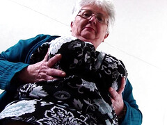 Belle grosse femme bgf, Gode, Poilue, Hd, Seins naturels, Chatte, Rasée, Solo