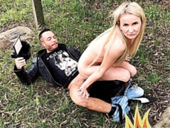 Большой член, Блондинки, Минет, В машине, Собачьи, Лизание, На природе, На публике