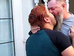 Sucer une bite, Rondelette, Homosexuelle, Poilue, Hard, De plein air